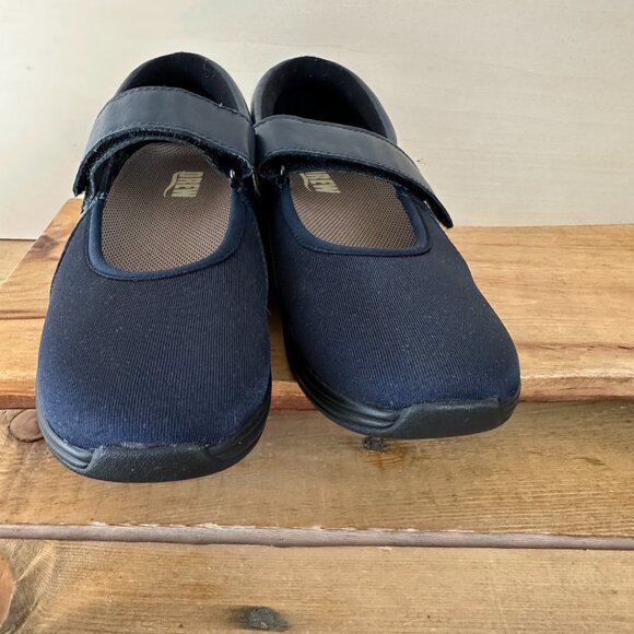 Navy Nappa DREW shoes‎ Mary Jane Style Size 6 Hook and loop Magnolia - Picture 3 of 7